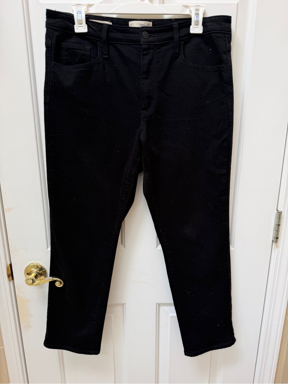 🩷 High Rise Slim Straight Universal Thread Black Jeans 10 P 30S VGUC🩷